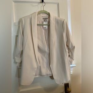 H&M Cream Colored Blazer with scrunched sleeves. New with Tags Size Large